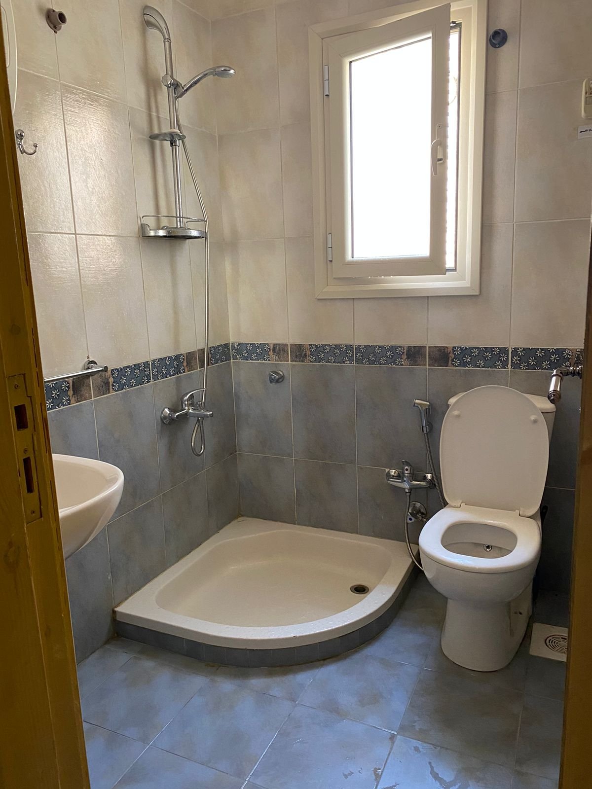 شاليه اول علوى للايجار