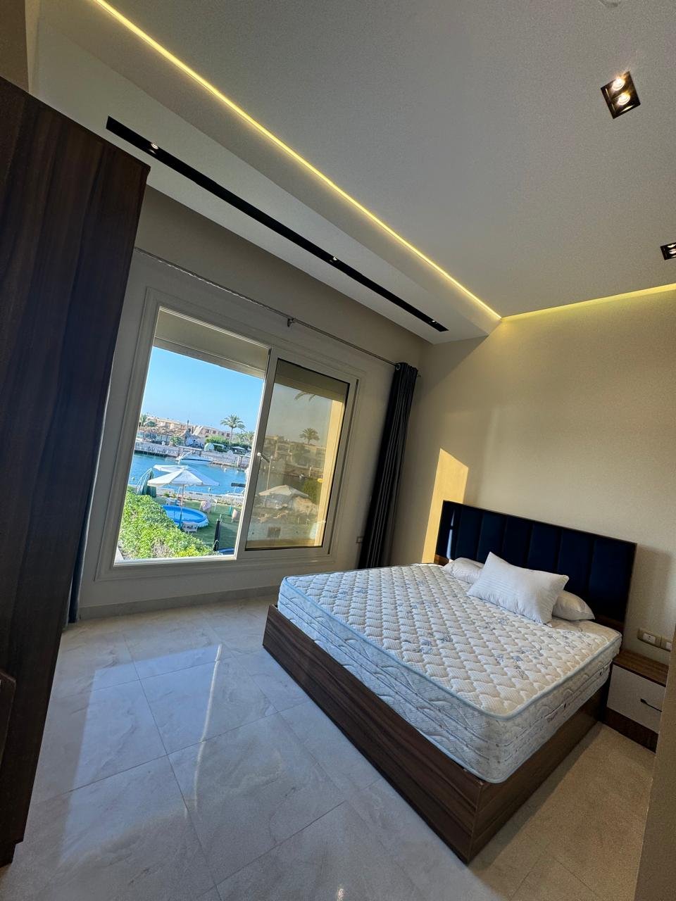 فيلا مميزة للإيجار – مارينا 5