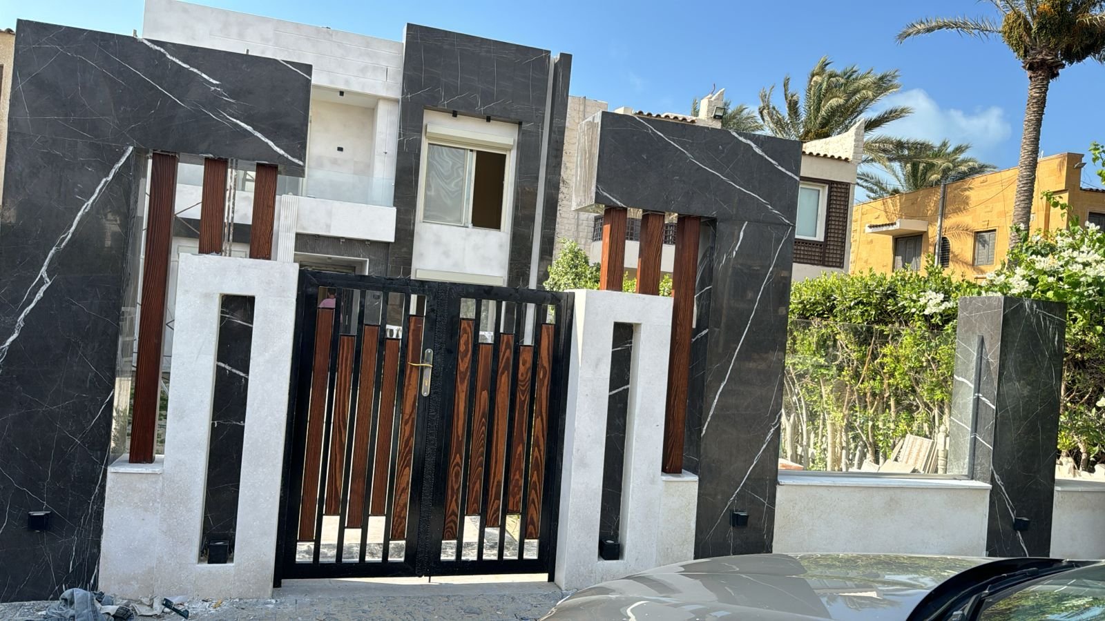 فيلا مميزة للإيجار – مارينا 5