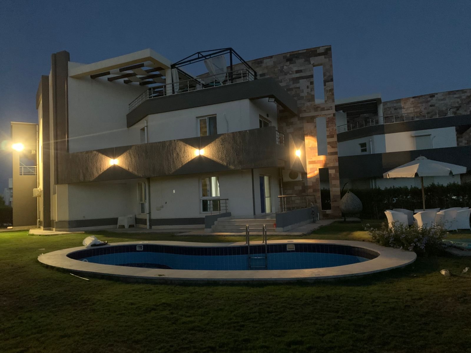 فيلا مارسيليا بيتش 4