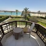 فيلا اول صف بحيره رمليه مارينا ٥ مكيفه بالكامل