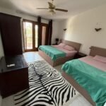 فيلا اول صف بحيره رمليه مارينا ٥ مكيفه بالكامل