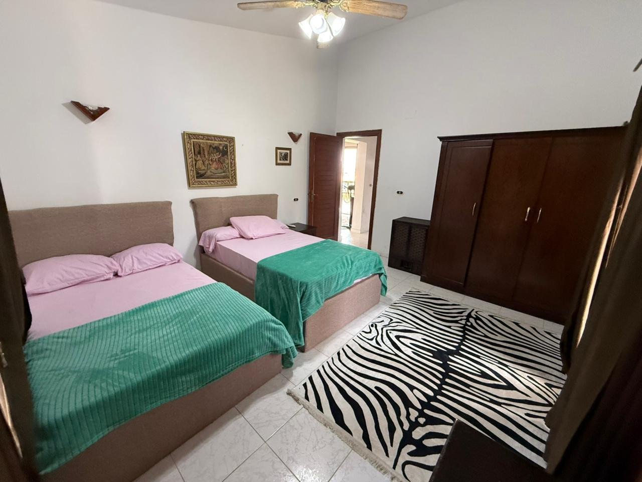 فيلا اول صف بحيره رمليه مارينا ٥ مكيفه بالكامل