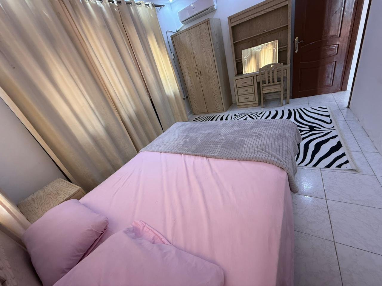 فيلا اول صف بحيره رمليه مارينا ٥ مكيفه بالكامل