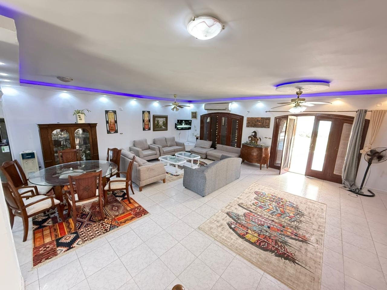 فيلا اول صف بحيره رمليه مارينا ٥ مكيفه بالكامل