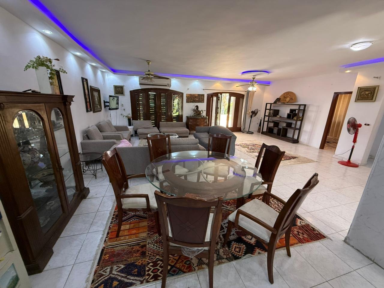 فيلا اول صف بحيره رمليه مارينا ٥ مكيفه بالكامل